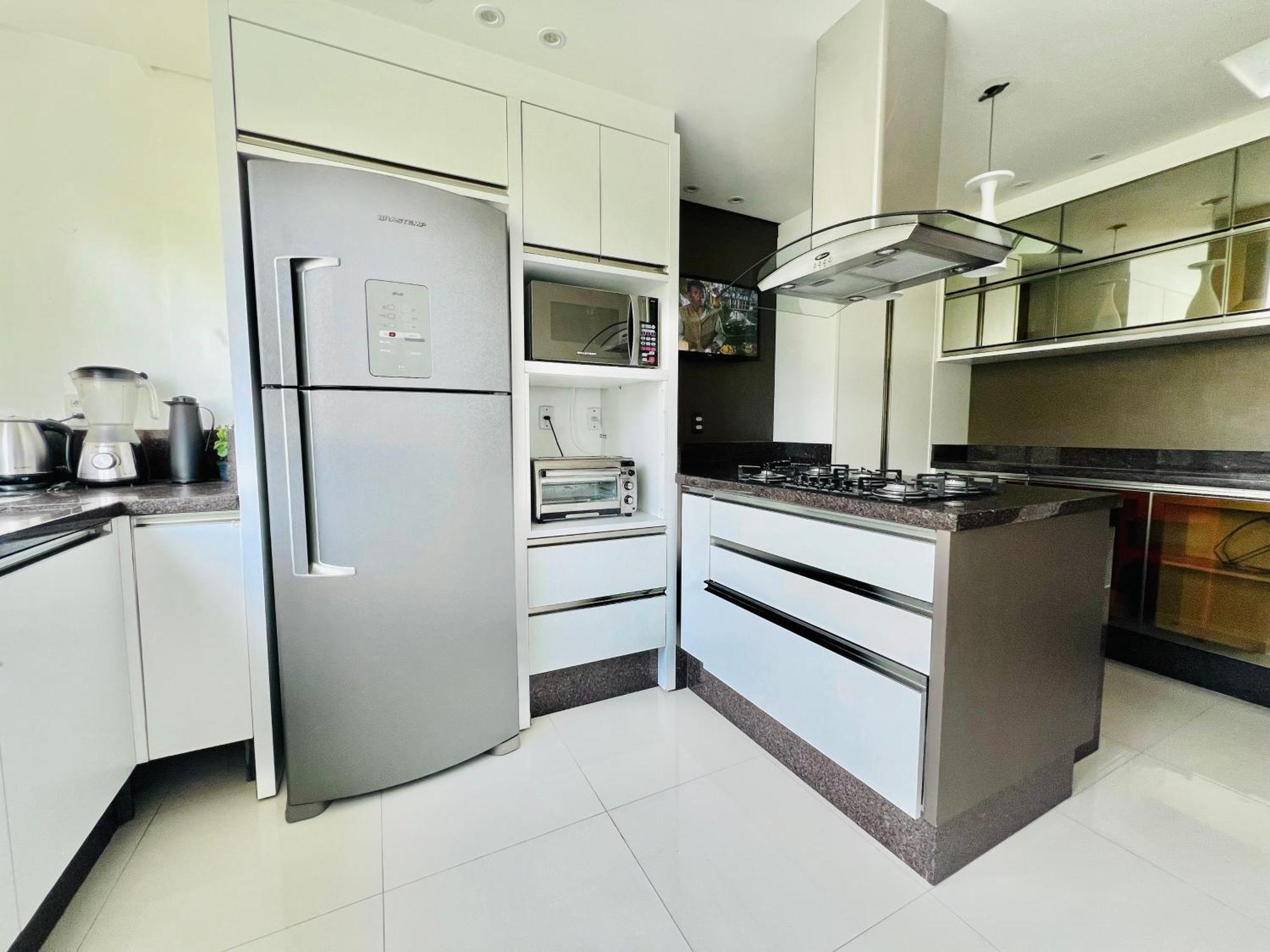 Apartamento Lindo Apto 1200 M Balneário Camboriú